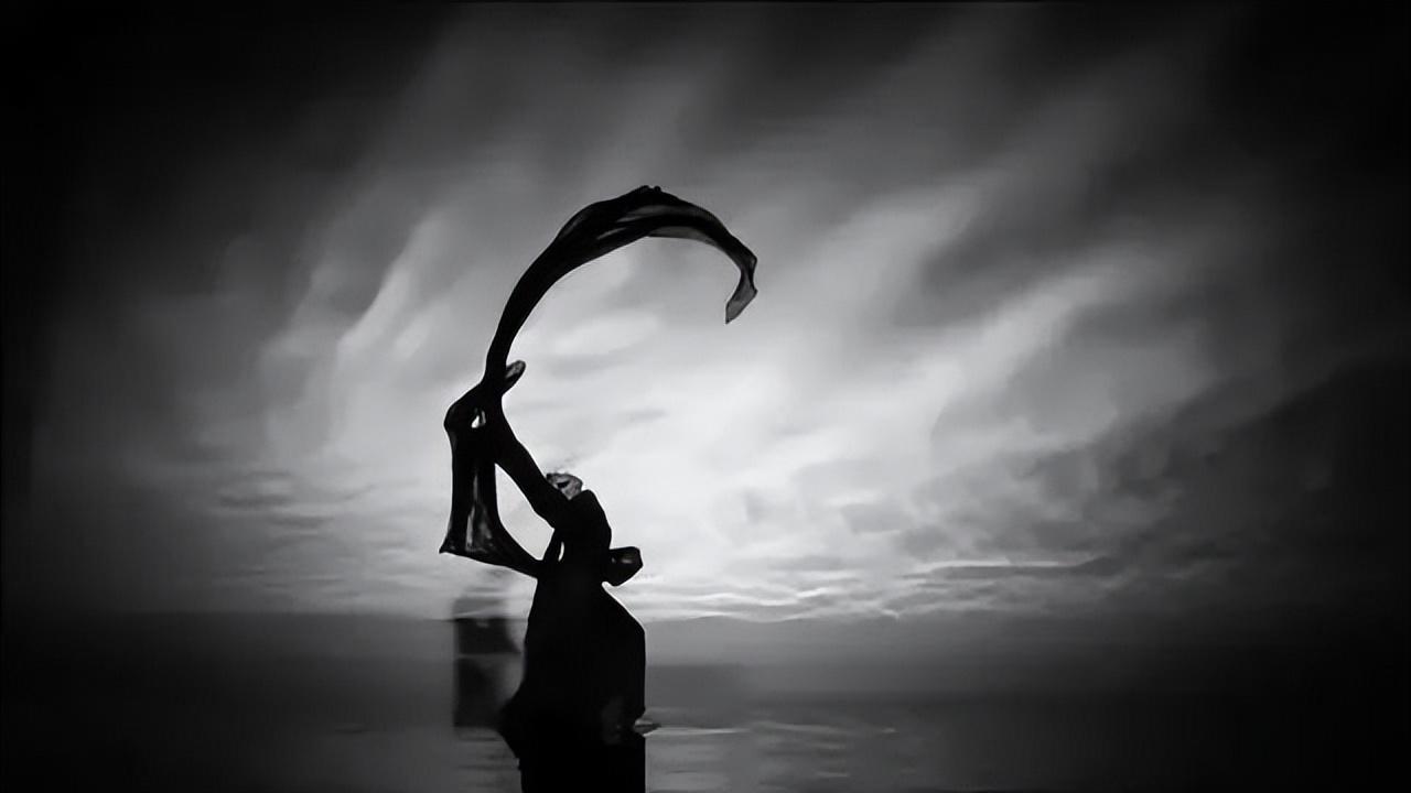 适合跳舞发的文案古风（舞蹈发朋友圈的精美句子）