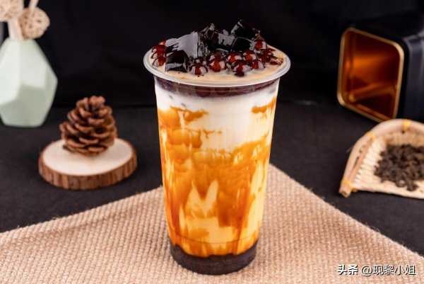 上班喝奶茶发朋友圈的句子(一句简单晒奶茶的句子)