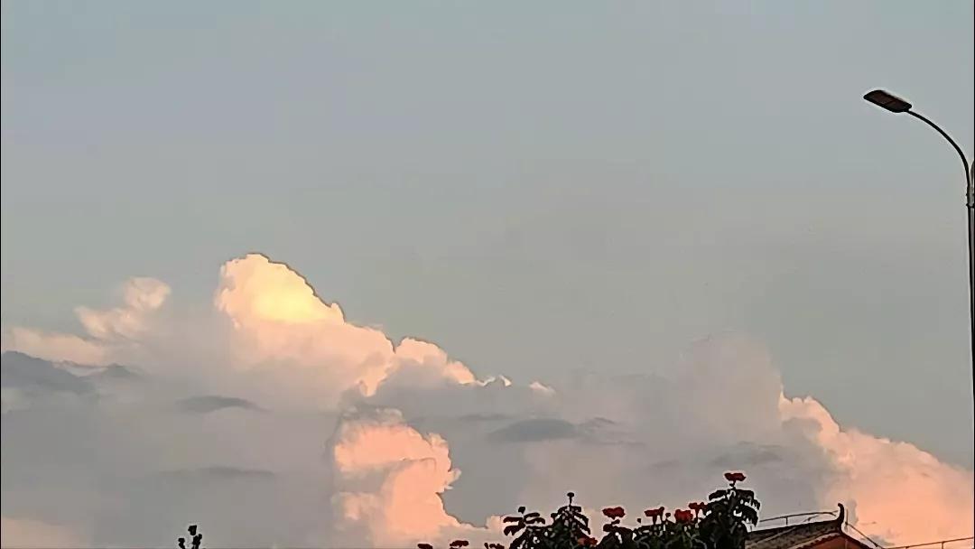 旅游的文案发圈精致句子（行时发朋友圈的配文）