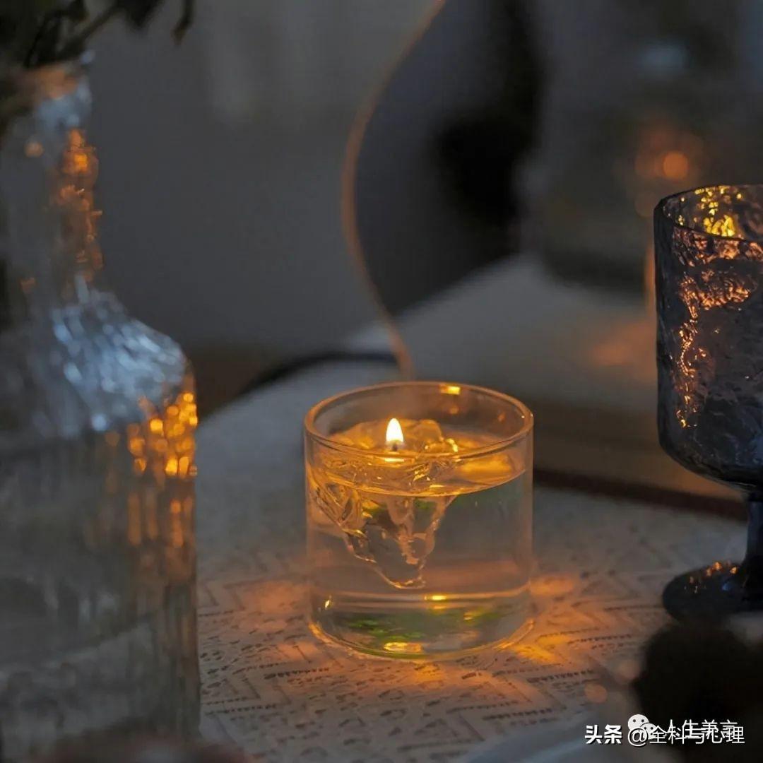 分手伤感文案发朋友圈（分手失恋说说心情短语）