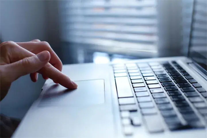 电脑一切正常就是打不开软件怎么办(应用程序异常解决办法)