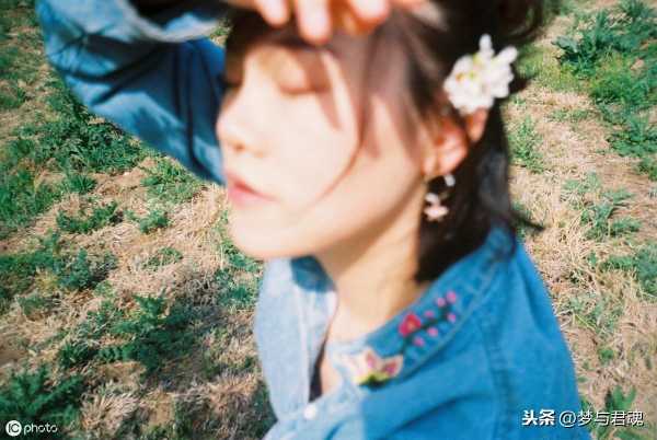 有内涵怀旧文案朋友圈说说（回忆过往的高级文案句子）