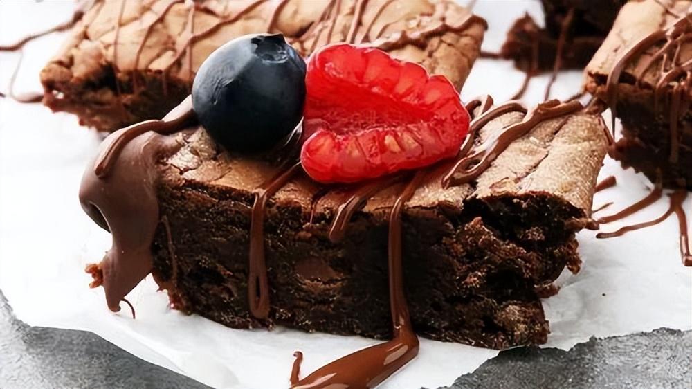 一句精致的甜品文案简短（关于午后甜品优美句子）