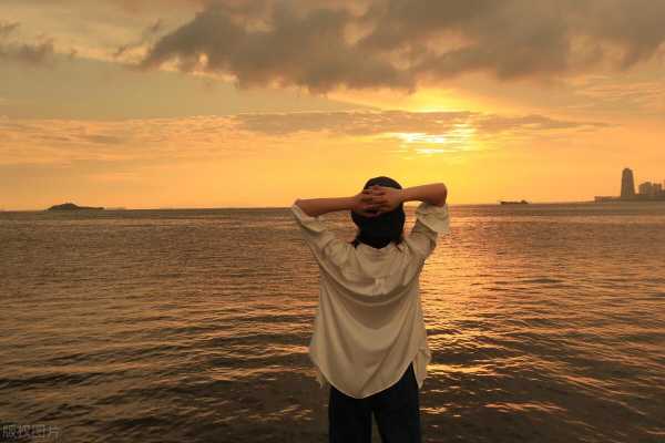 暗恋失败的文案伤感句子(单向暗恋的遗憾文案)