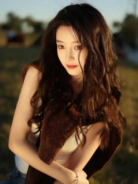 酷酷的文案短句女生霸气（很酷很拽的文案短句）