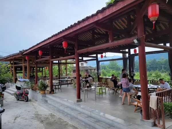 农村生活的文案发朋友圈(老家的温暖唯美句子)