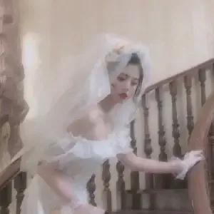 成熟稳重的文案女人短句（成熟稳重的句子朋友圈）