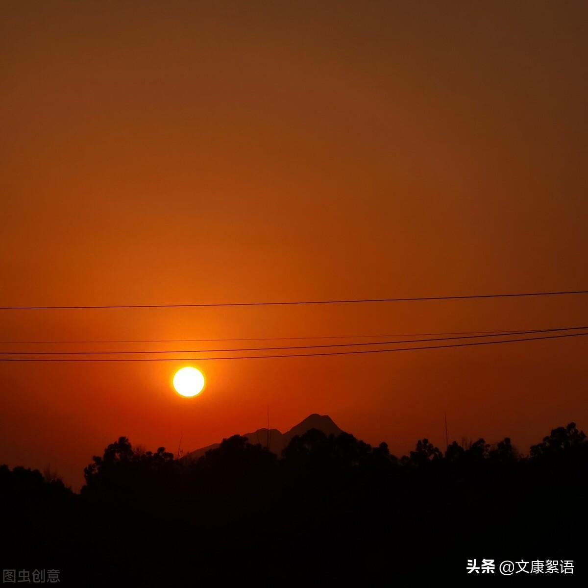 听歌时发朋友圈文案简短(小众个性听歌文案短句)