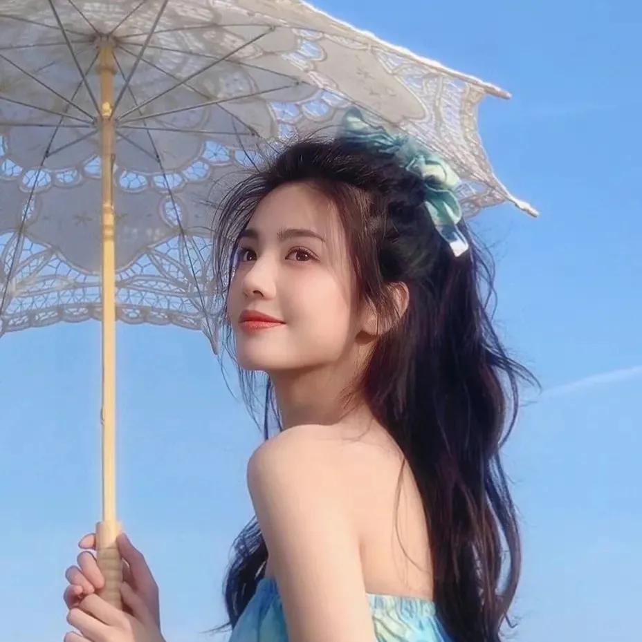 官宣晒结婚证朋友圈文案(领结婚证官宣的搞笑句子)