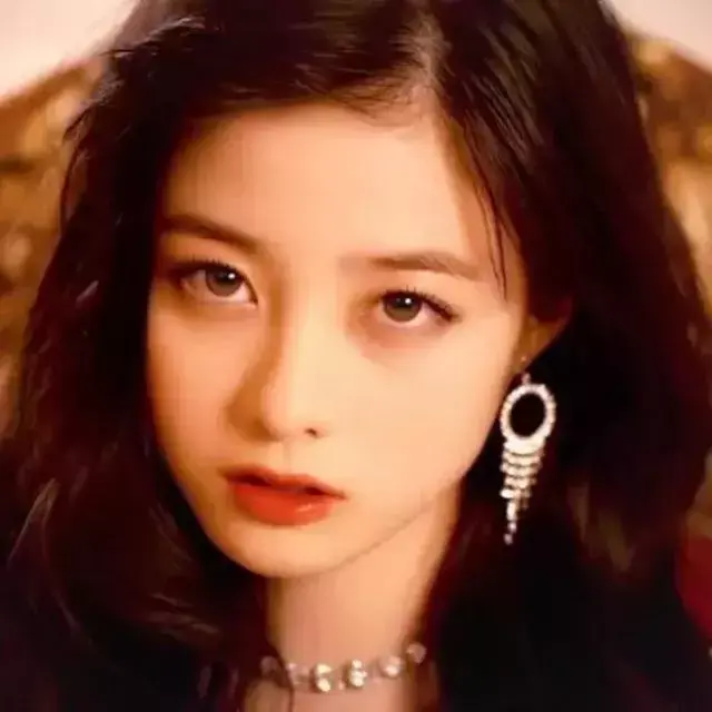 社会文案霸气拽社会短句（社会霸气高冷到爆的句子）