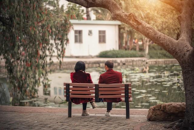 朋友圈委婉说离婚了说说(体面大气的离婚告别文案句子)