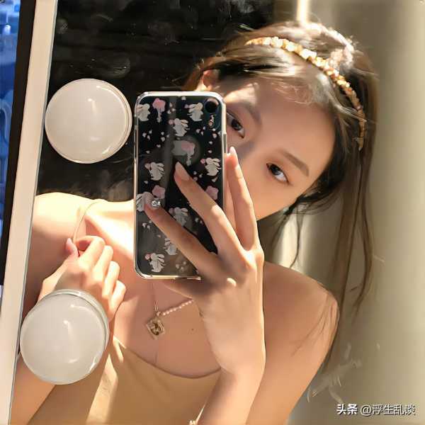 日常晒照片文案开心句子(发朋友圈照片的精美句子)