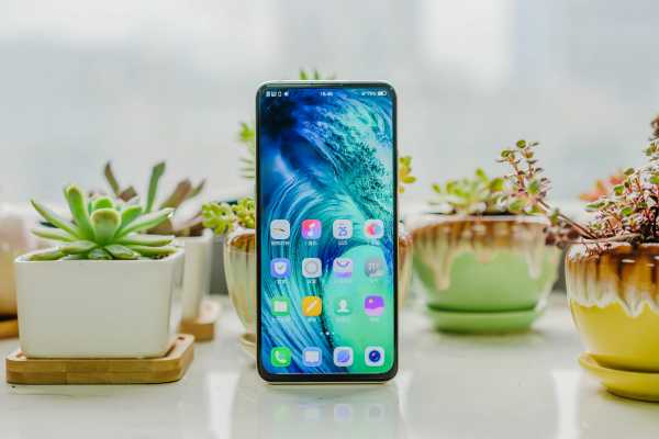 LCD屏幕和OLED屏幕哪个更好（LCD屏幕和OLED屏幕的区别）