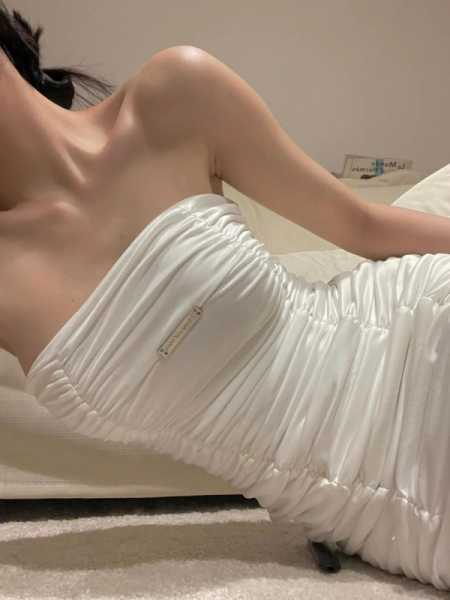 朋友圈发自己照片的说说(适合发圈的精致句子)