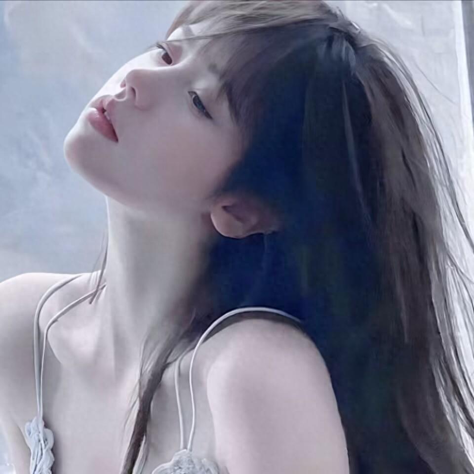 想分手的文案发朋友圈（准备放弃一个人心痛说说）