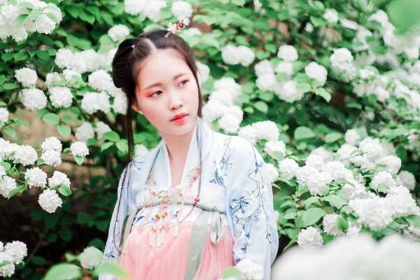 有智慧有手段的星座女（头脑聪明有能力的星座女）