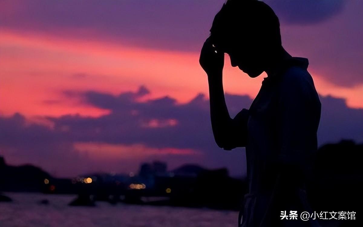 最火伤感文案短句朋友圈（全网爆火的伤感文案短句）