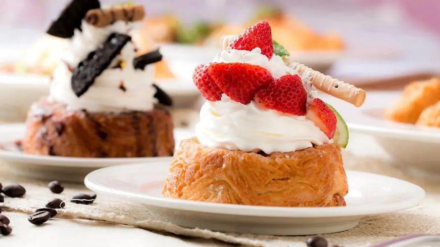 餐饮文案吸引人的句子（餐饮吸引顾客的朋友圈文案）