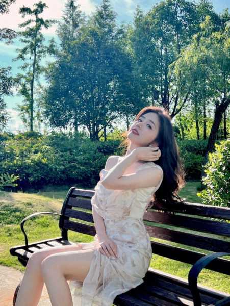 朋友的文案发朋友圈说说(发朋友圈闺蜜文案短句)