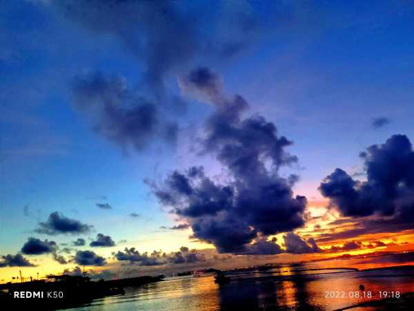 关于陪伴的文案高级感(陪伴长大的温柔短句文案)